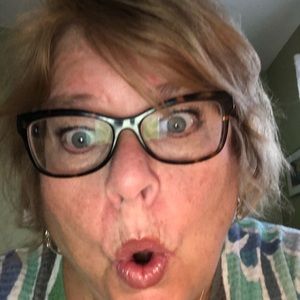 Meet your Posher, Joan